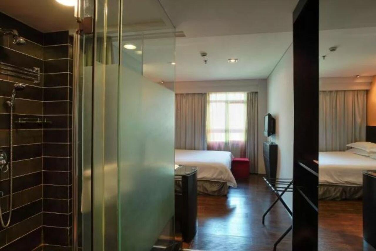 Fx Hotel Xujiahui - Shanghai Stadium Branch Esterno foto