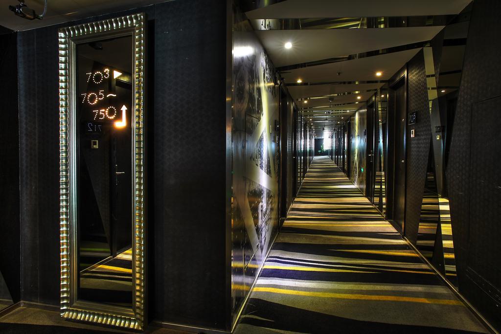Fx Hotel Xujiahui - Shanghai Stadium Branch Esterno foto