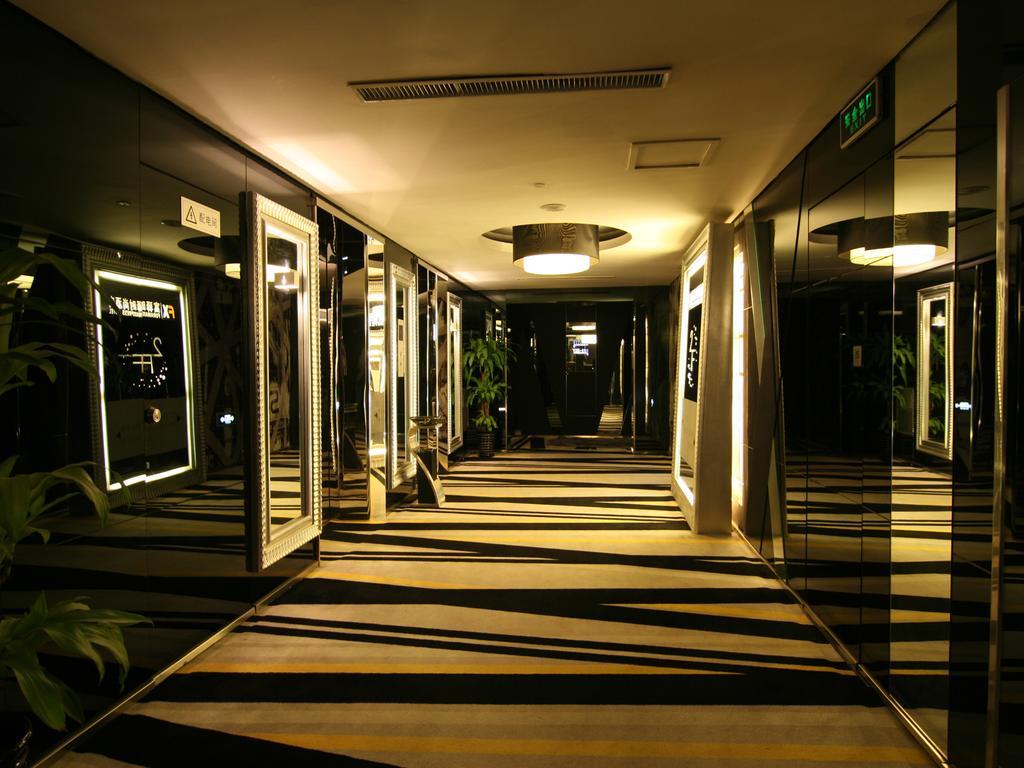 Fx Hotel Xujiahui - Shanghai Stadium Branch Esterno foto