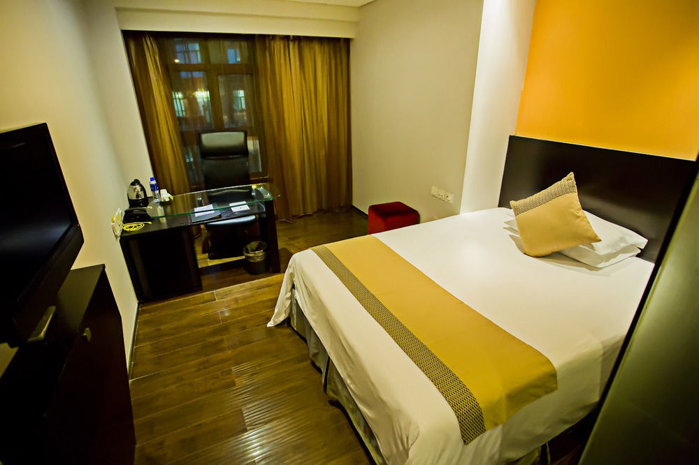 Fx Hotel Xujiahui - Shanghai Stadium Branch Esterno foto