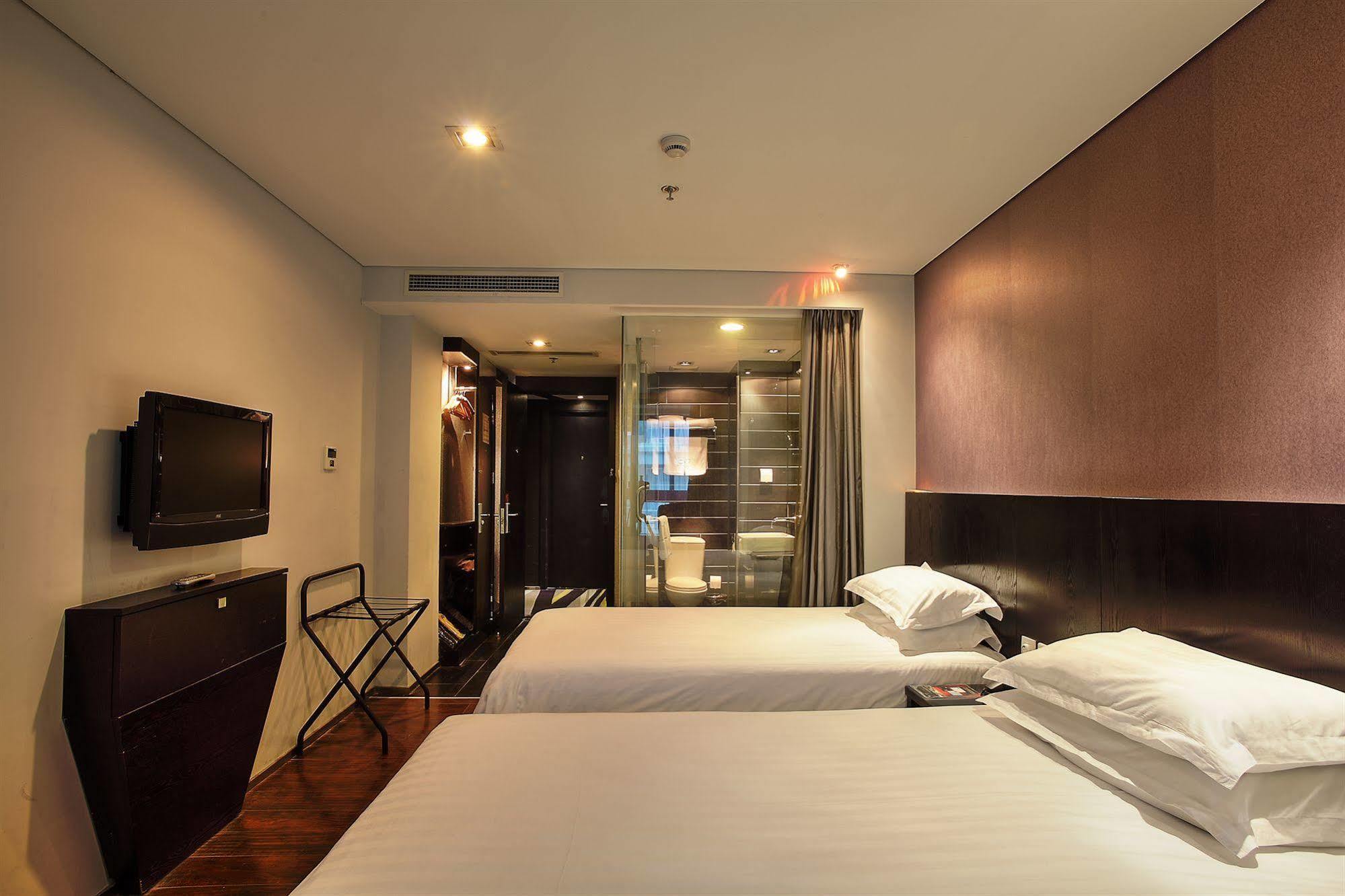 Fx Hotel Xujiahui - Shanghai Stadium Branch Esterno foto